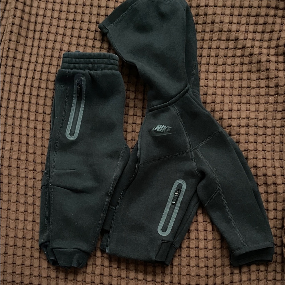 Nike Tech Kids Black Sweatpants and Hoodie Set